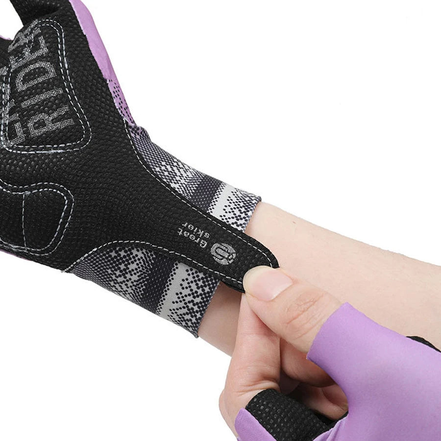 Close-up of the wrist pull tab on EAST RIDER purple fingerless cycling gloves